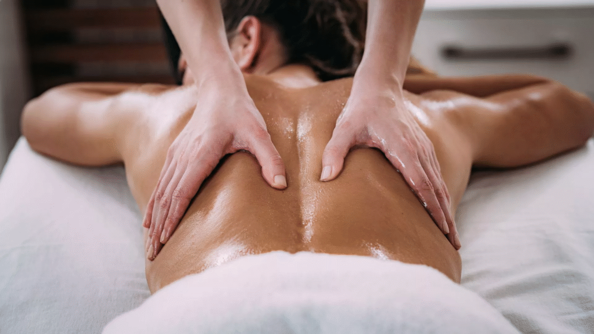 Massage Relaxant à Marrakech - Chez ESPRIT FORME 1 back massage Esprit Frome