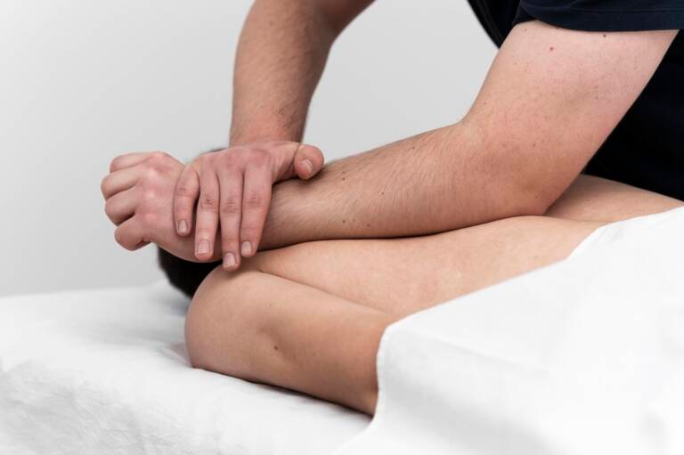 Kinésithérapie Service 2 sports massage Esprit Frome